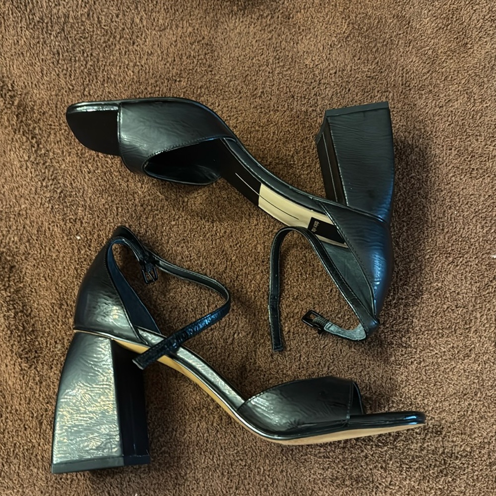 Black midnight krinkle sandals